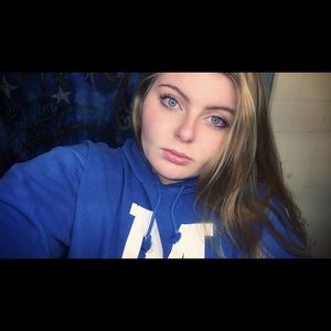 Meet your Posher, Brittney